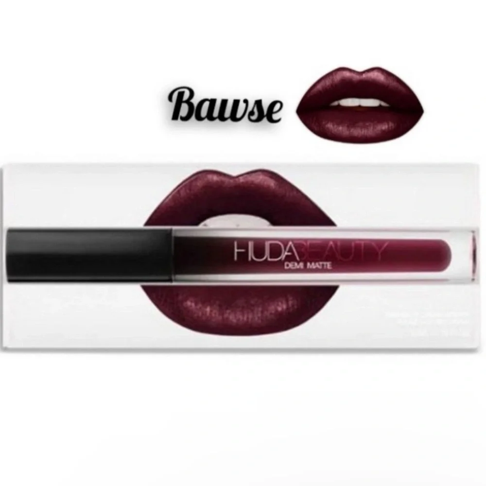 💋 HUDA BEAUTY Demi Matte Lipstick in BAWSE